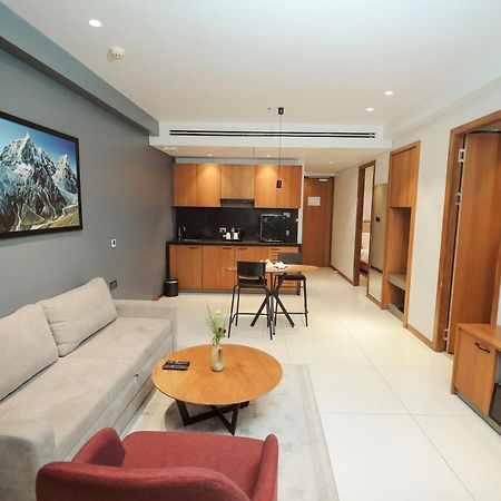 The World Surat Hotel ภายนอก รูปภาพ