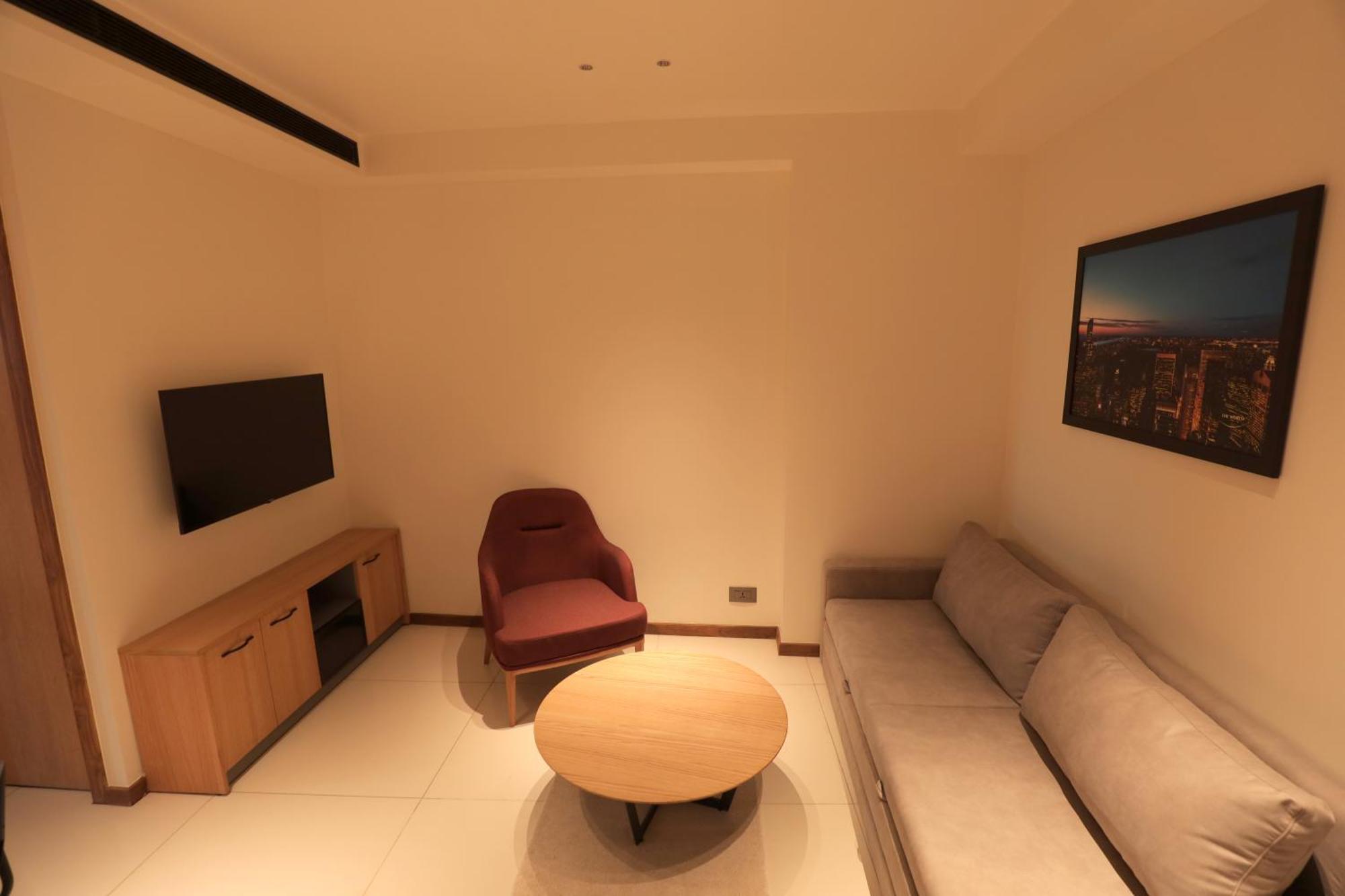 The World Surat Hotel ภายนอก รูปภาพ