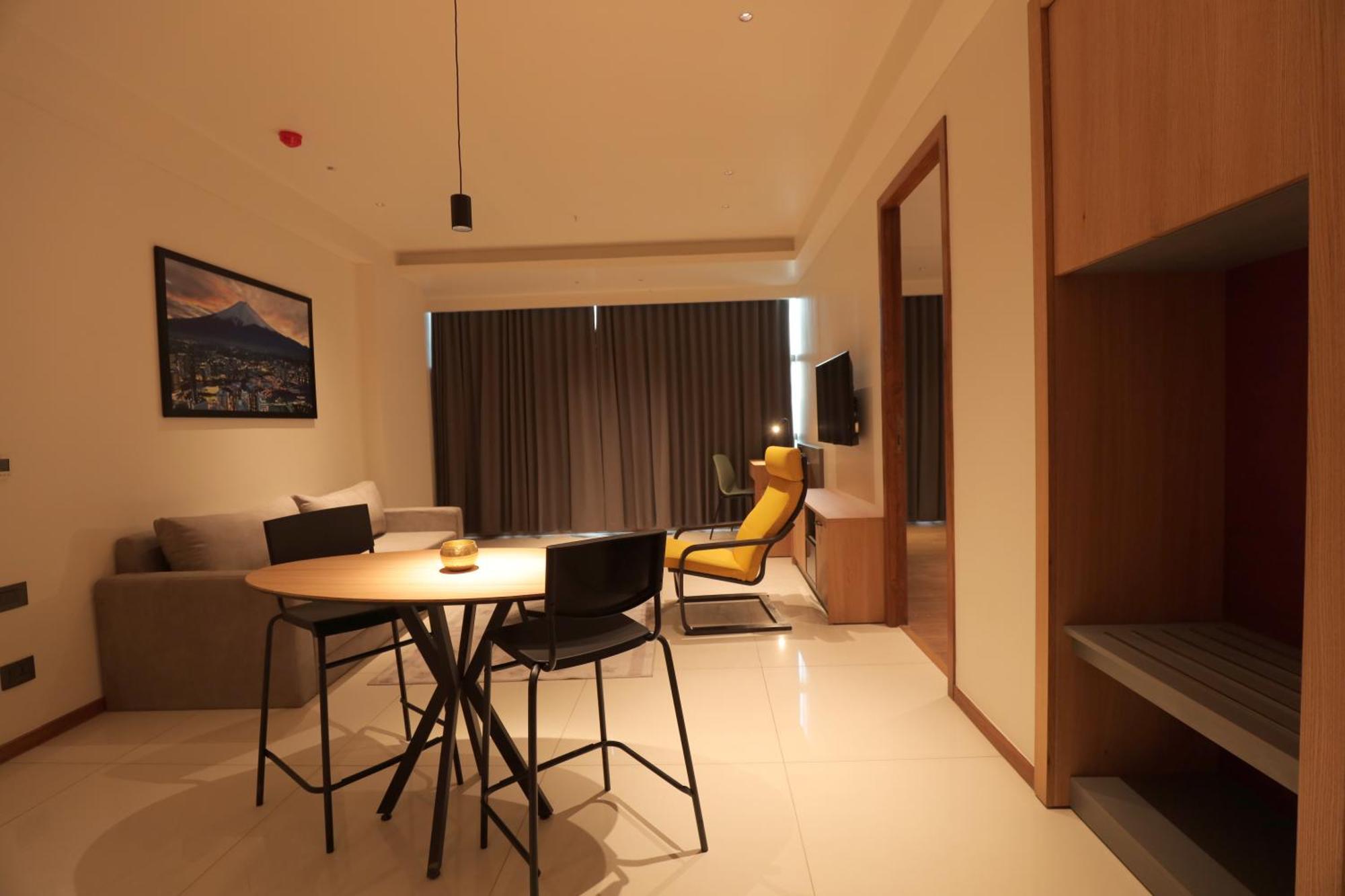 The World Surat Hotel ภายนอก รูปภาพ