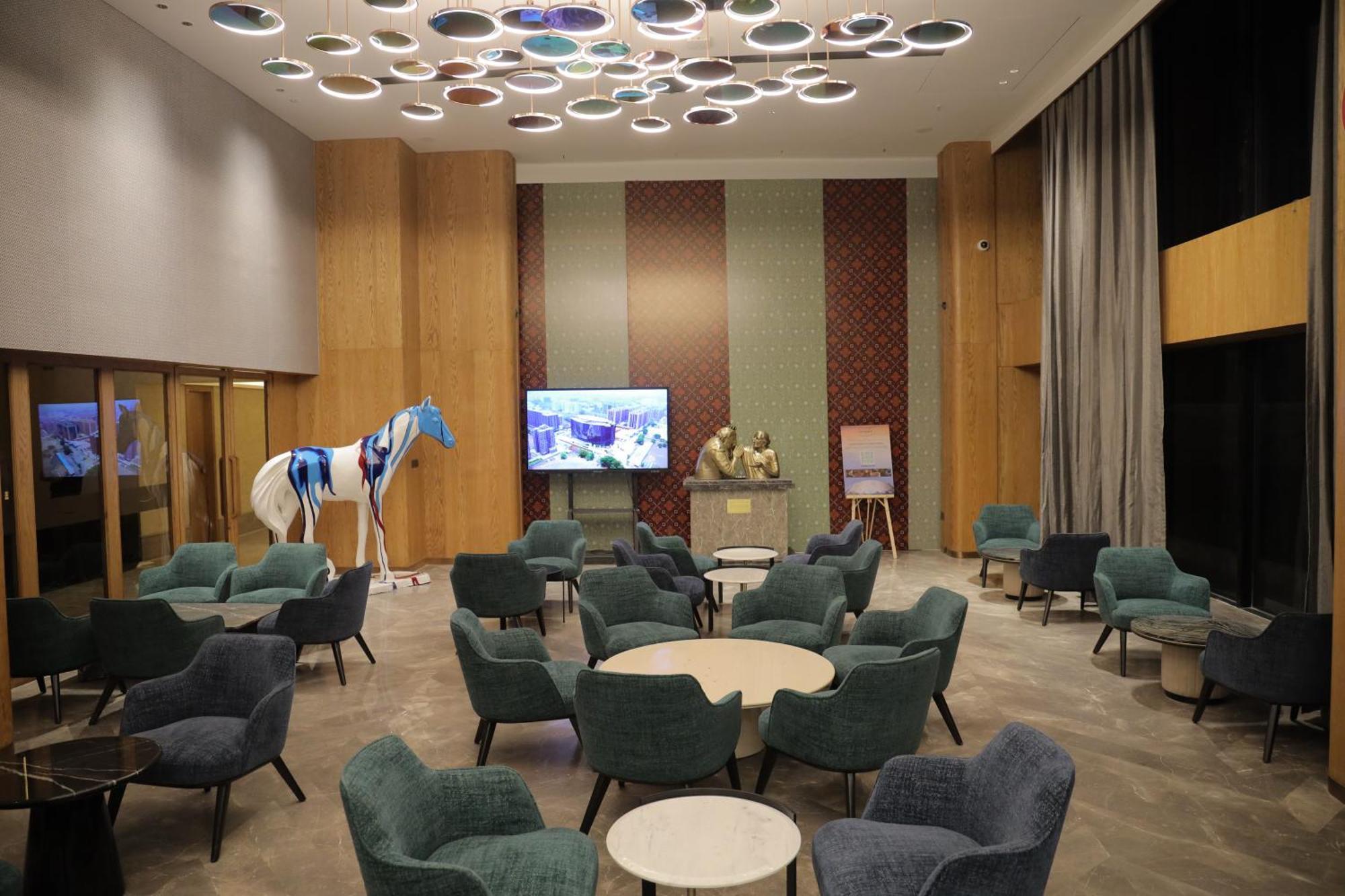 The World Surat Hotel ภายนอก รูปภาพ