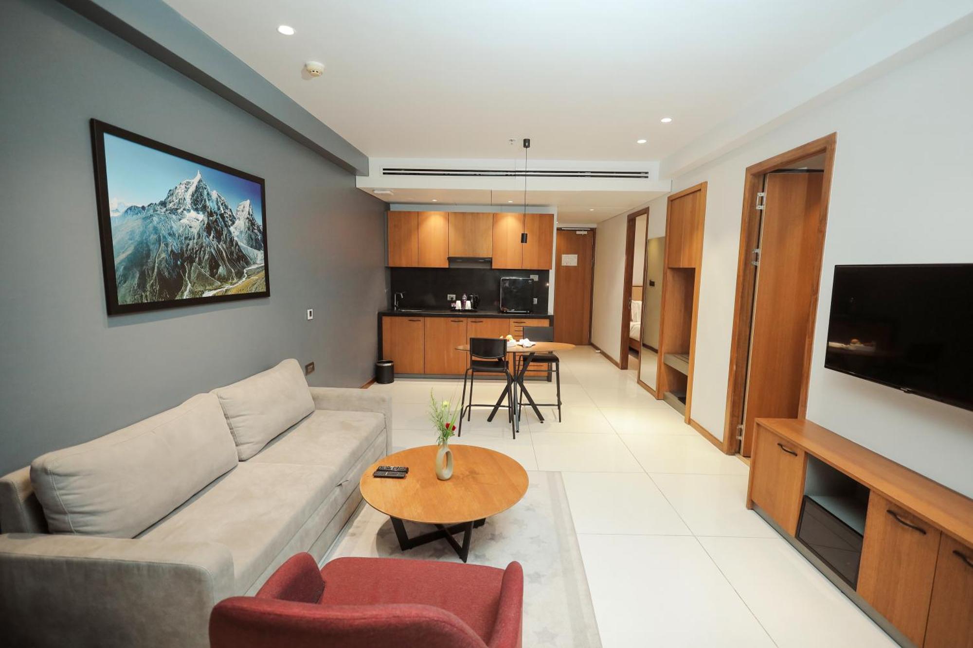 The World Surat Hotel ภายนอก รูปภาพ